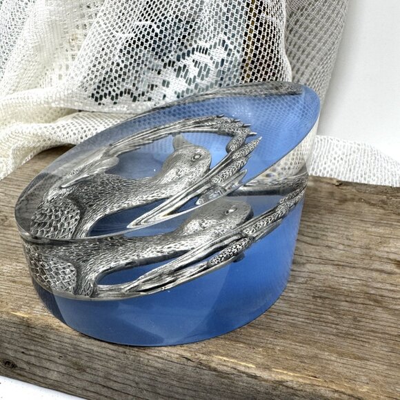 Vintage 3D Lucite Sculpture Duck Family Oval Paperweight Collectible Table Decor - Picture 10 of 10